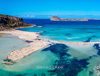 boat rentals in Milos Greece